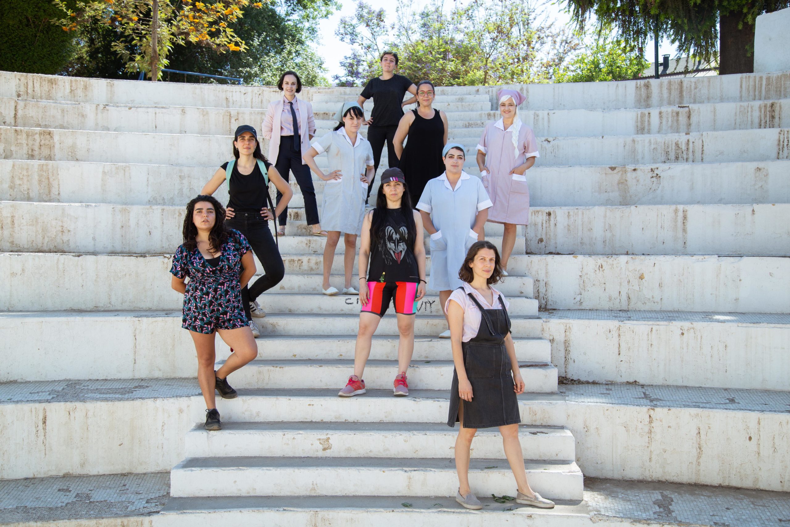 Equipo de la obra "Informe de una mujer que arde". Entradas a la venta por ticketplus.cl