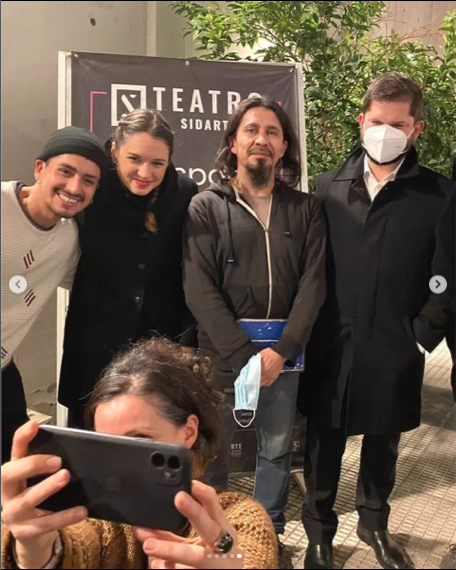 El Presidente con su pareja llegue a visitarnos al teatro